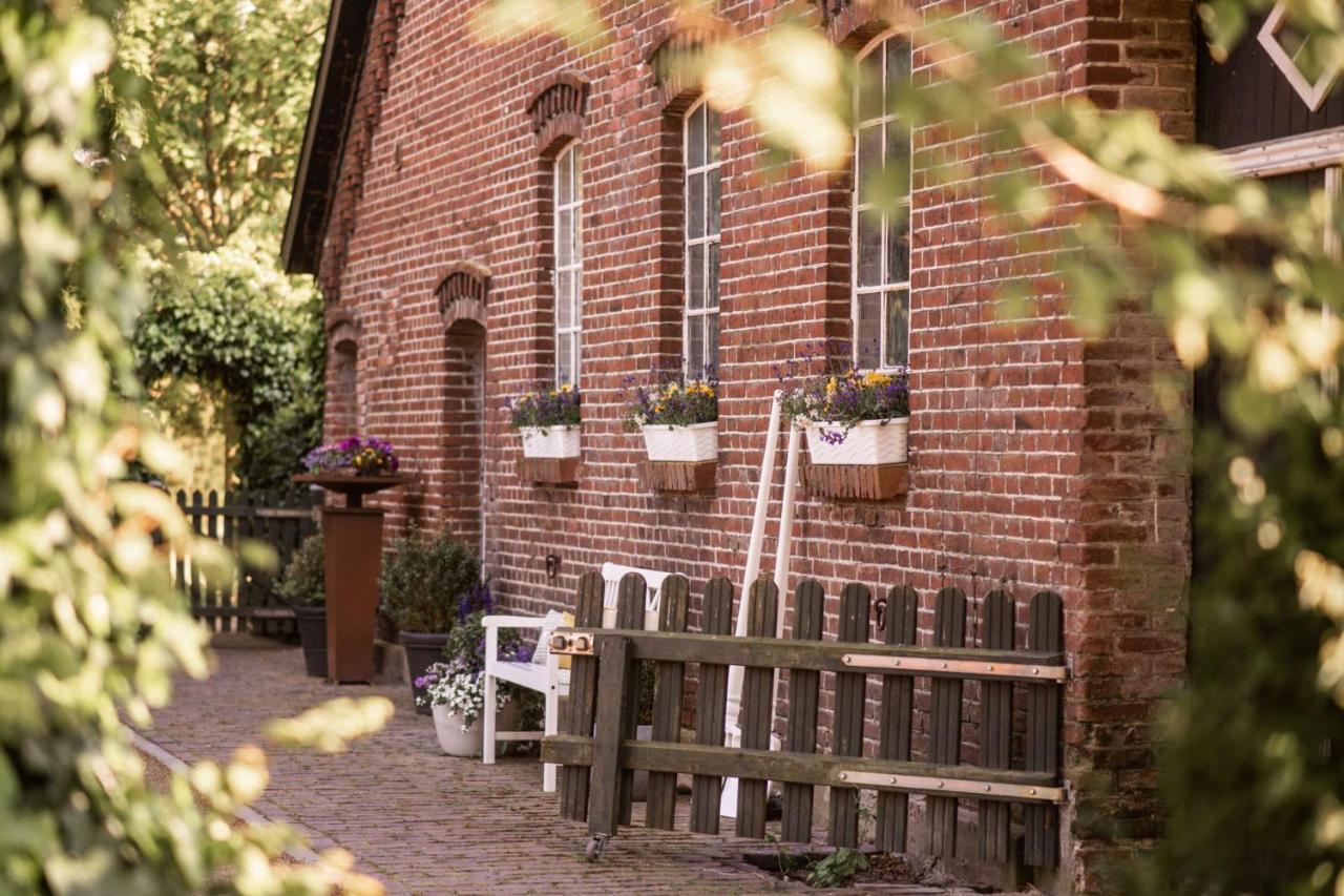 Wiefelstede Hofgut Mollberg酒店 外观 照片